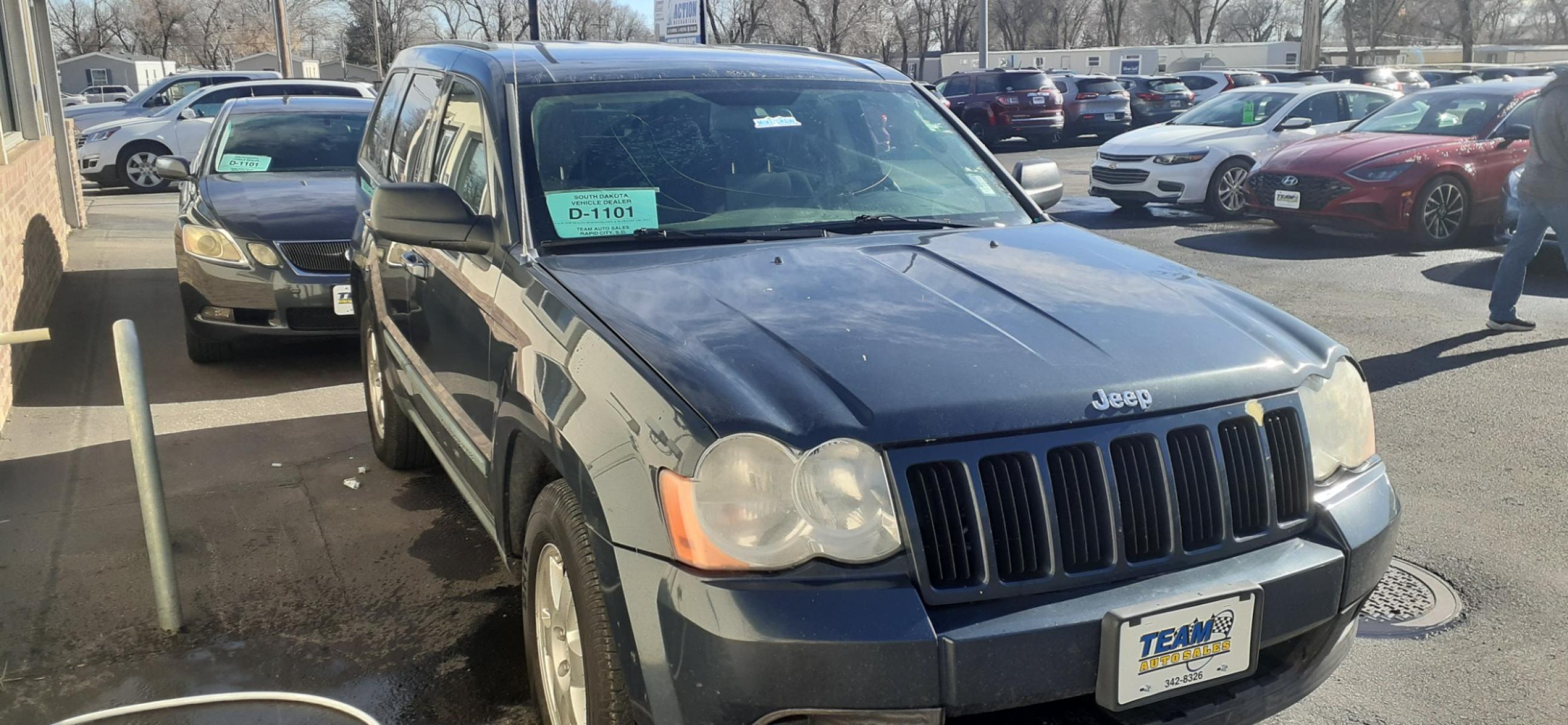 2008 Jeep Grand Cherokee (1J8GR48K78C) , located at 2015 Cambell Street, Rapid City, SD, 57701, (605) 342-8326, 44.066433, -103.191772 - CARFAX AVAILABLE - Photo #3
